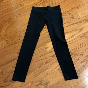 Lou & Grey Size small black Capri leggings